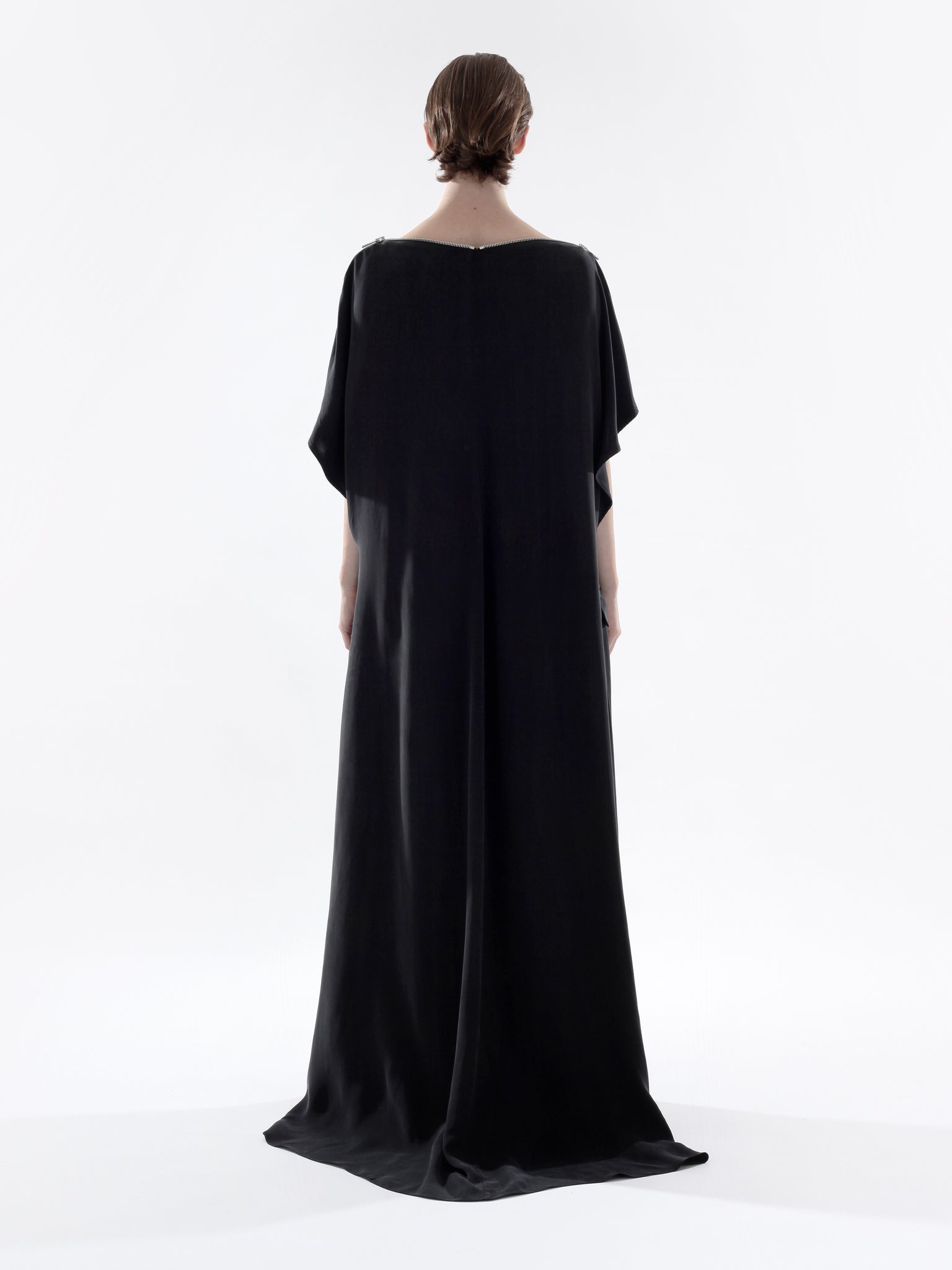 SCULPTED FLOW DRESS