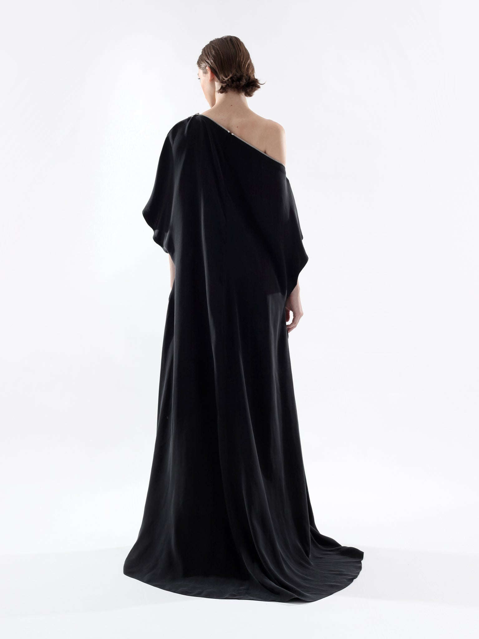 SCULPTED FLOW DRESS