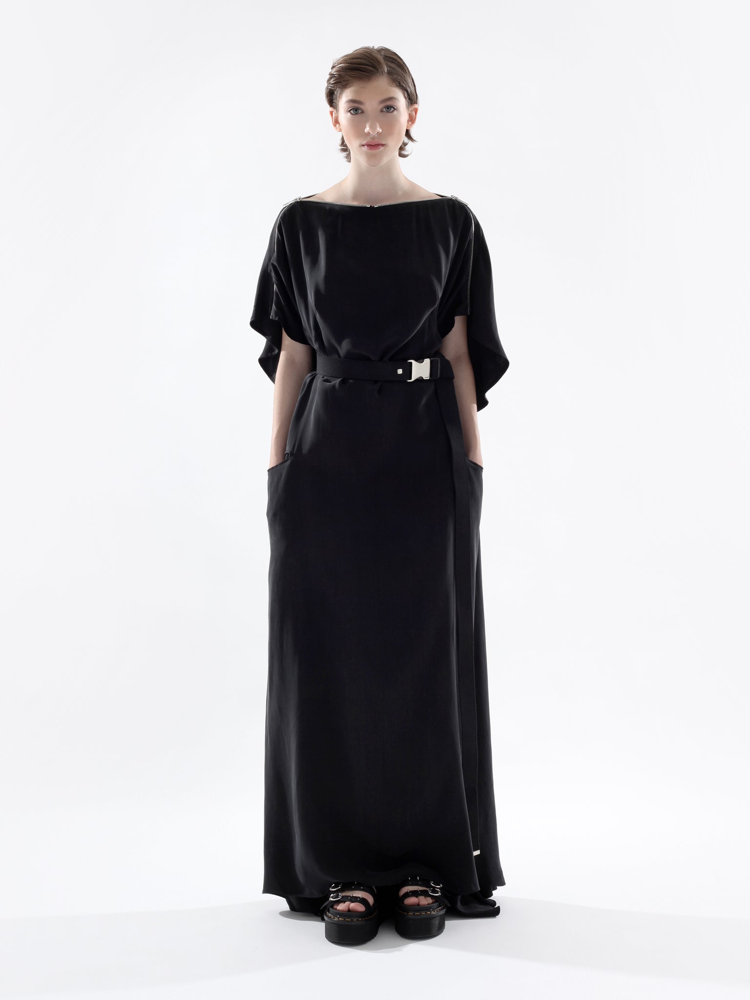 SCULPTED FLOW DRESS