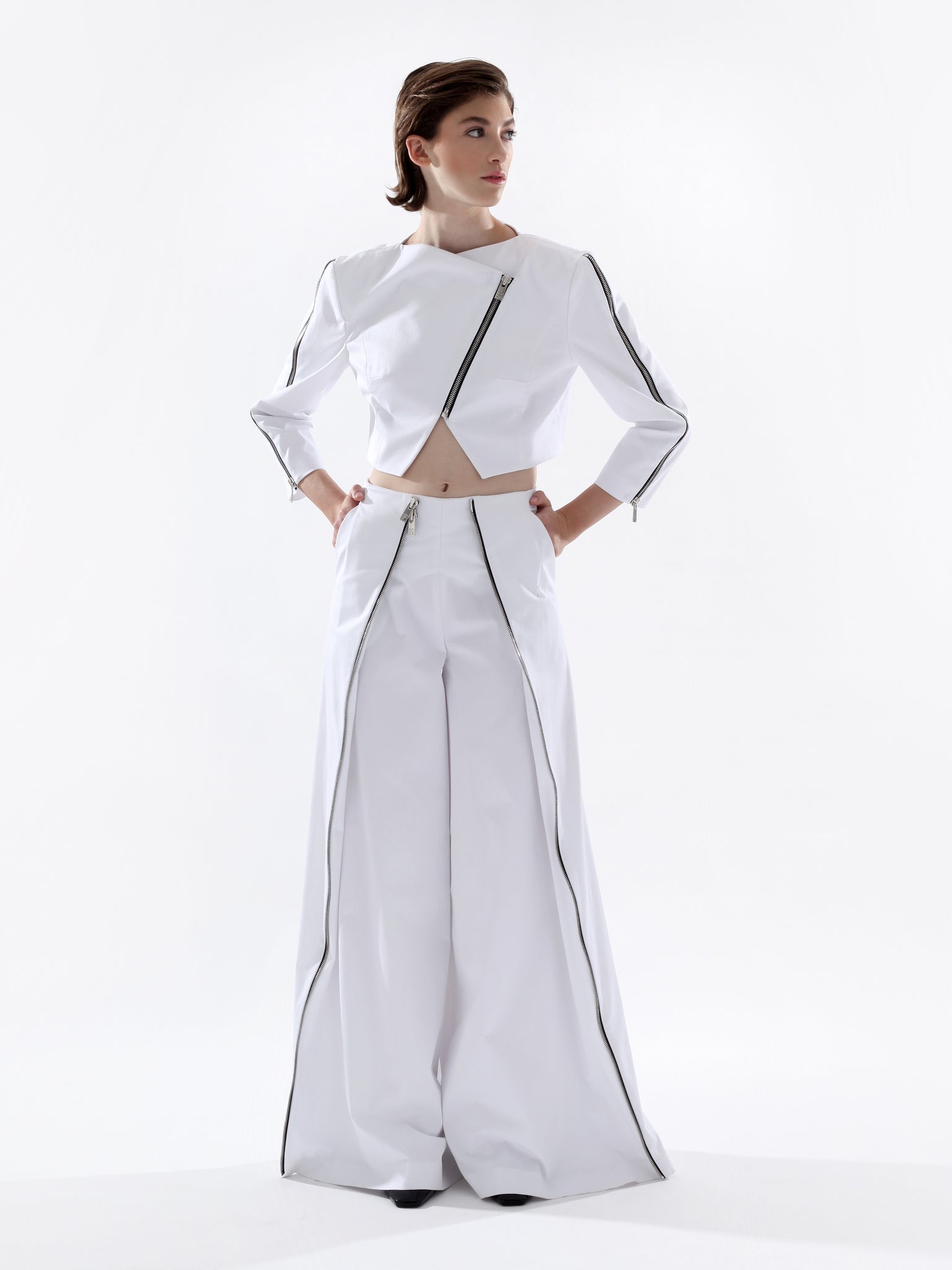 BOUNDLESS LINE PANTS