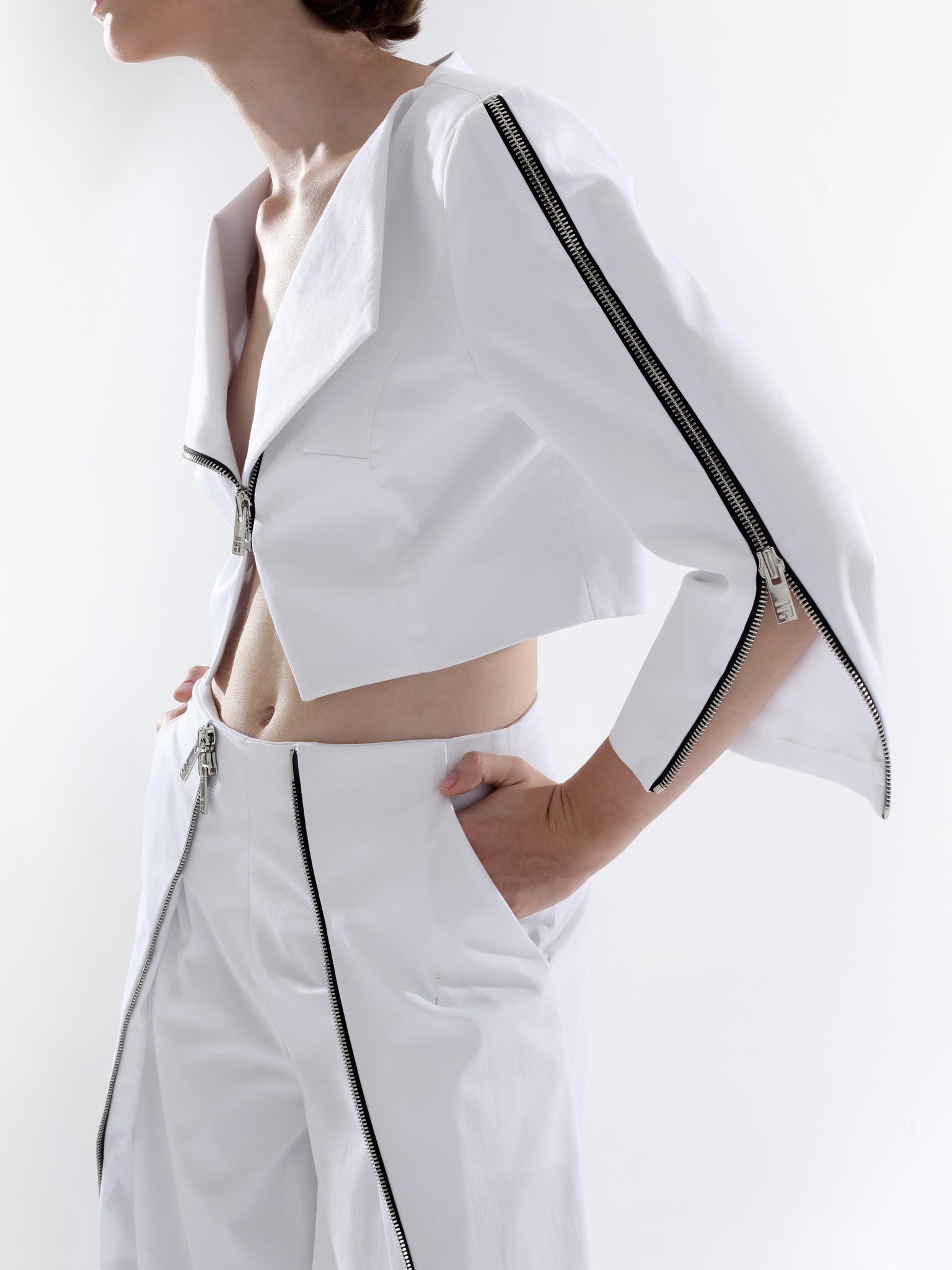 BOUNDLESS LINE PANTS