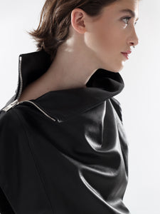 ESSENCE SHELL TOP